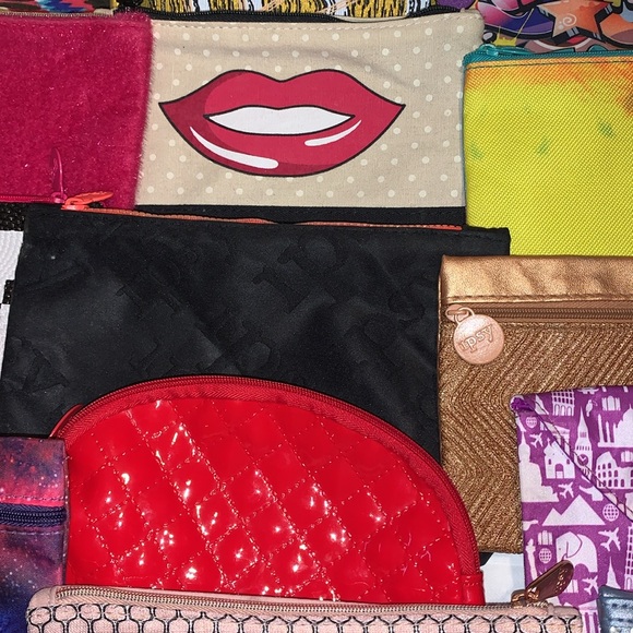 Ipsy glam bags lot of 19 - Picture 5 of 8